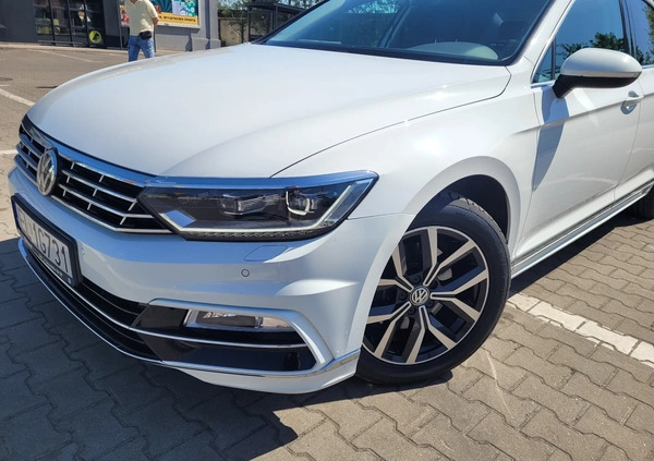 Volkswagen Passat cena 87500 przebieg: 75000, rok produkcji 2018 z Łódź małe 352